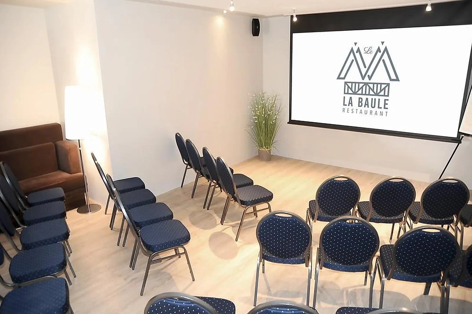 Lieux événementiels, LE M