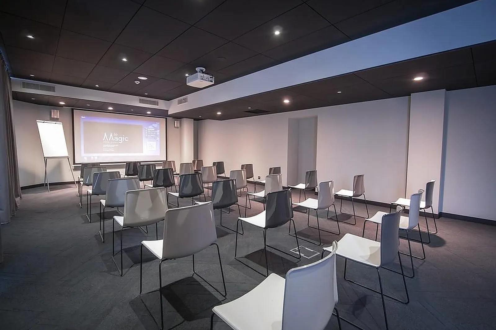 Lieux événementiels, LE MAGIC HÔTEL ET SPA