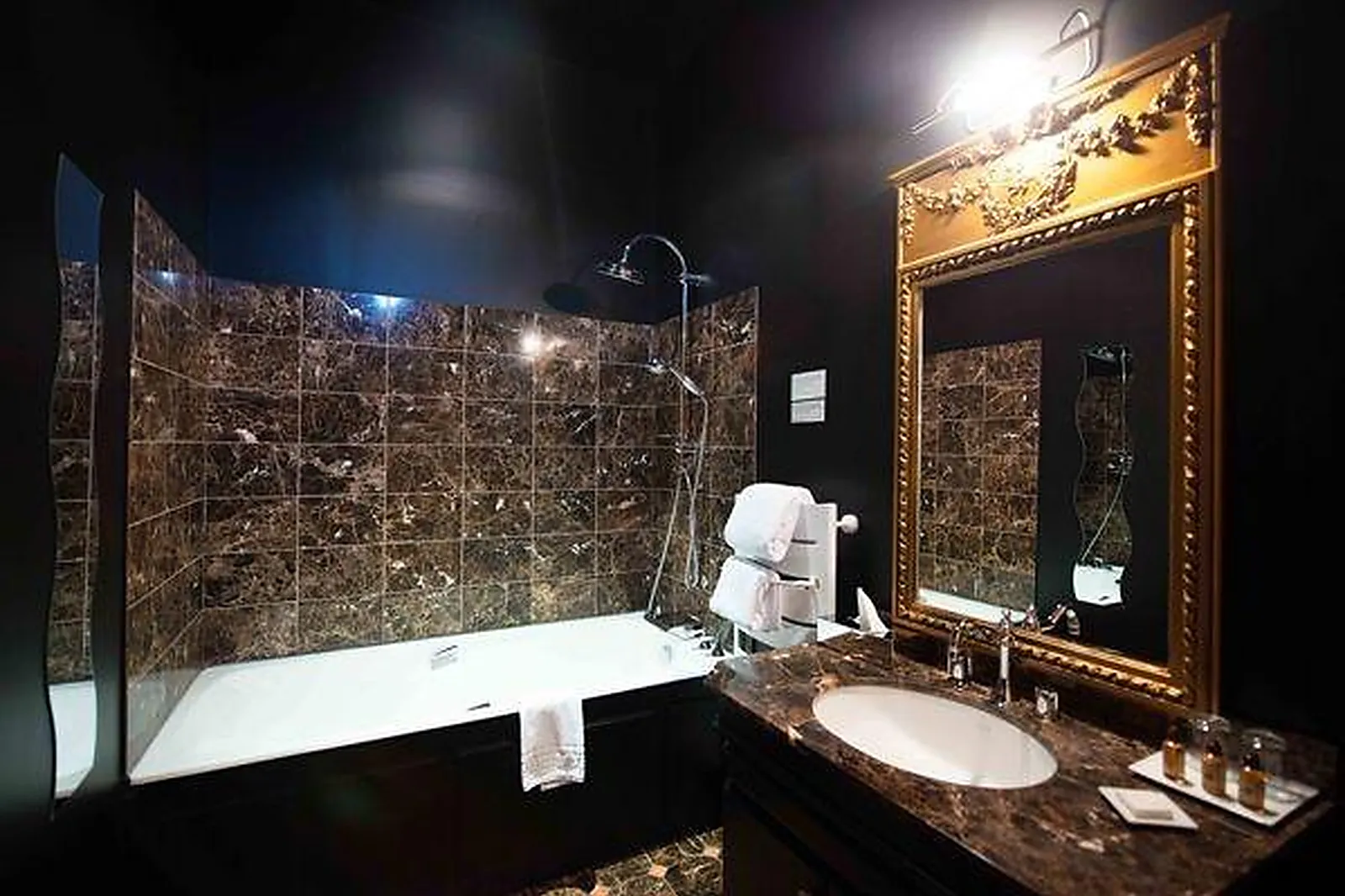 Lieux événementiels, LE MANOIR DES DUCS