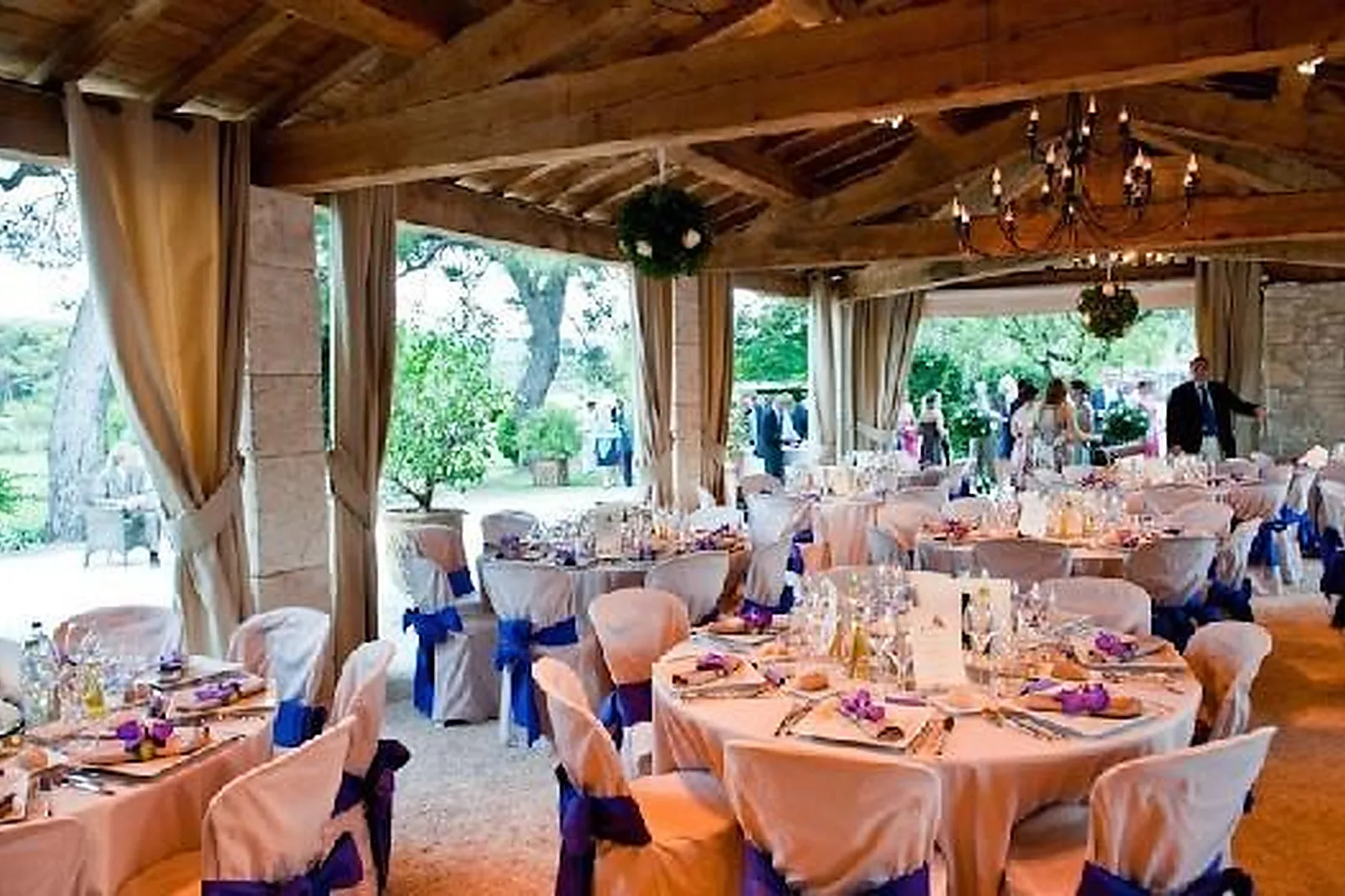 Lieux événementiels, LE MAS DE LA ROSE