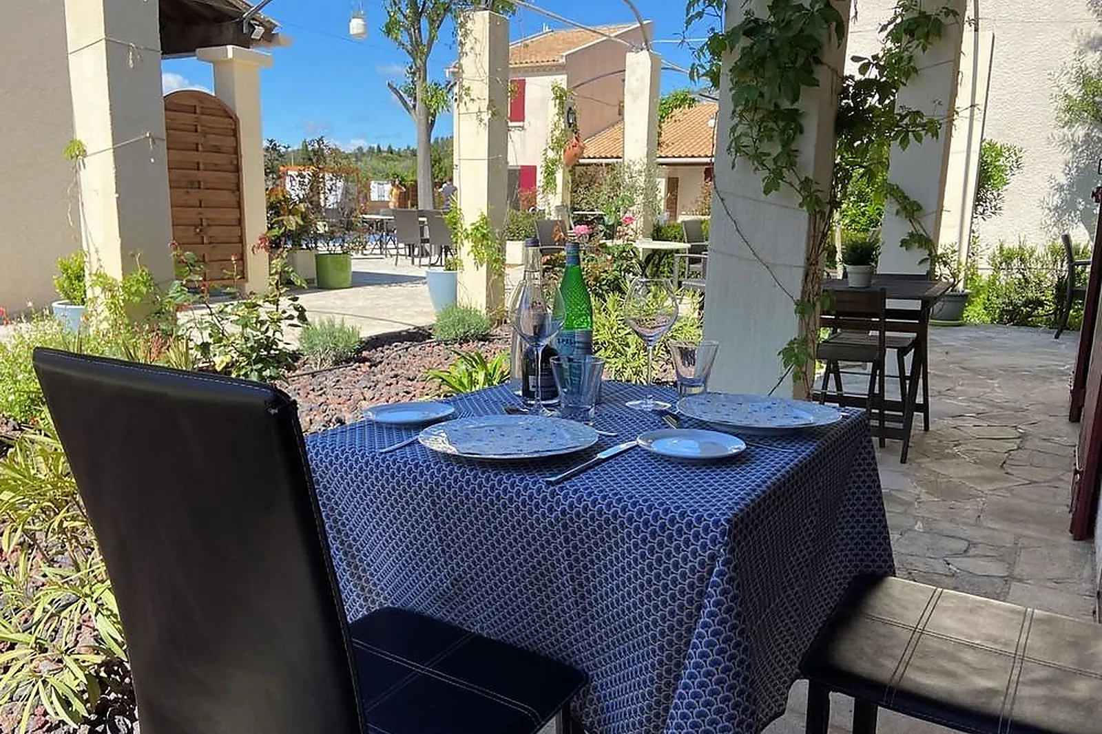 Lieux événementiels, LE MAS DES AMANDIERS