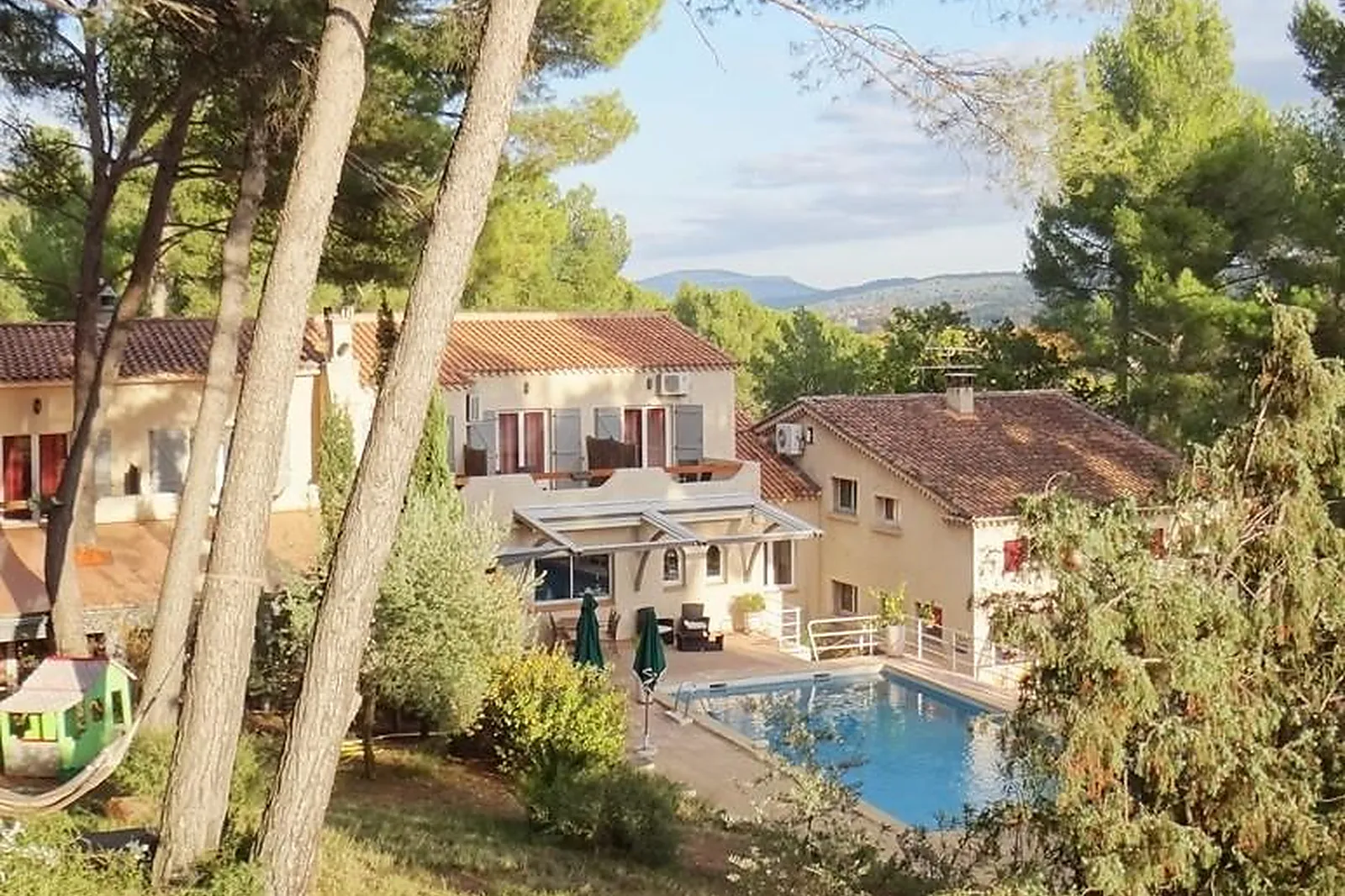 Lieux événementiels, LE MAS DES ECUREUILS