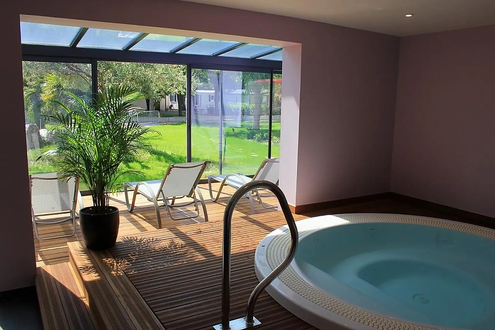 Lieux événementiels, LE MEDITERRANÉE