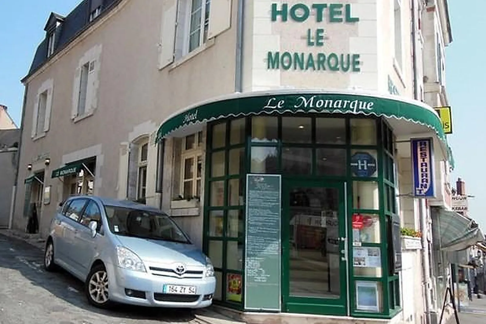 Lieux événementiels, LE MONARQUE