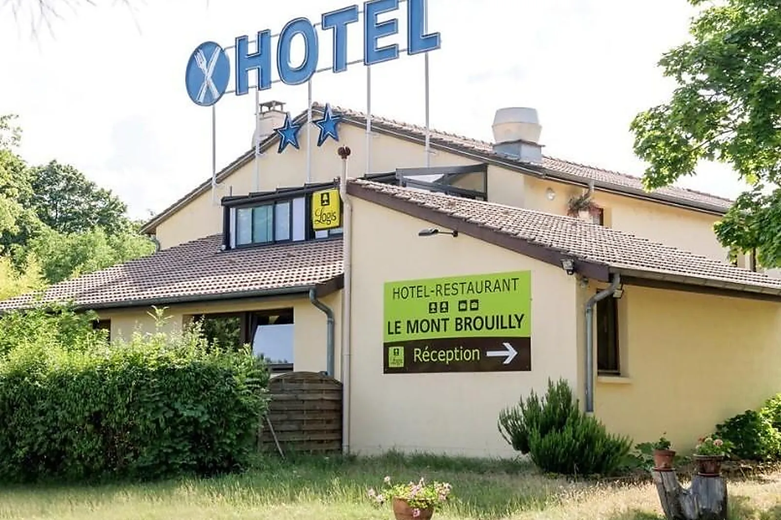 Lieux événementiels, LE MONT BROUILLY