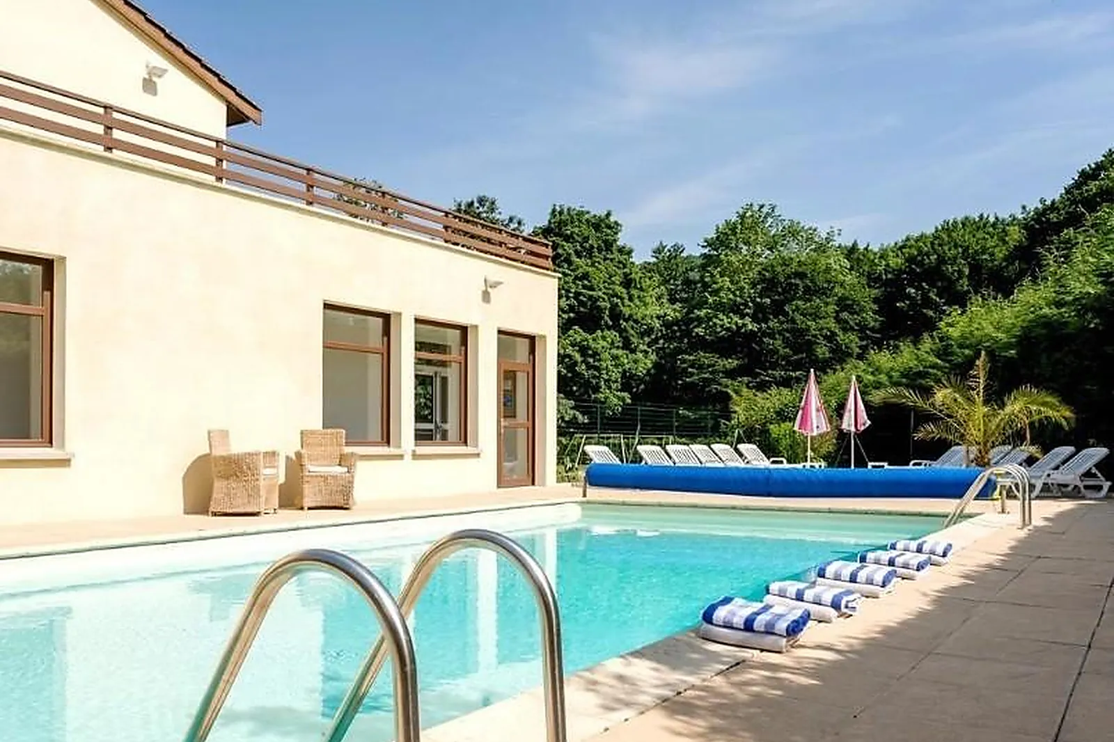 Lieux événementiels, LE MONT BROUILLY