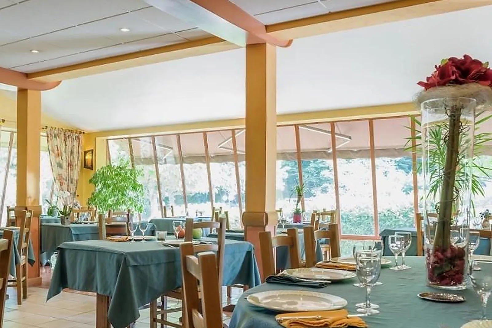 Lieux événementiels, LE MONT BROUILLY