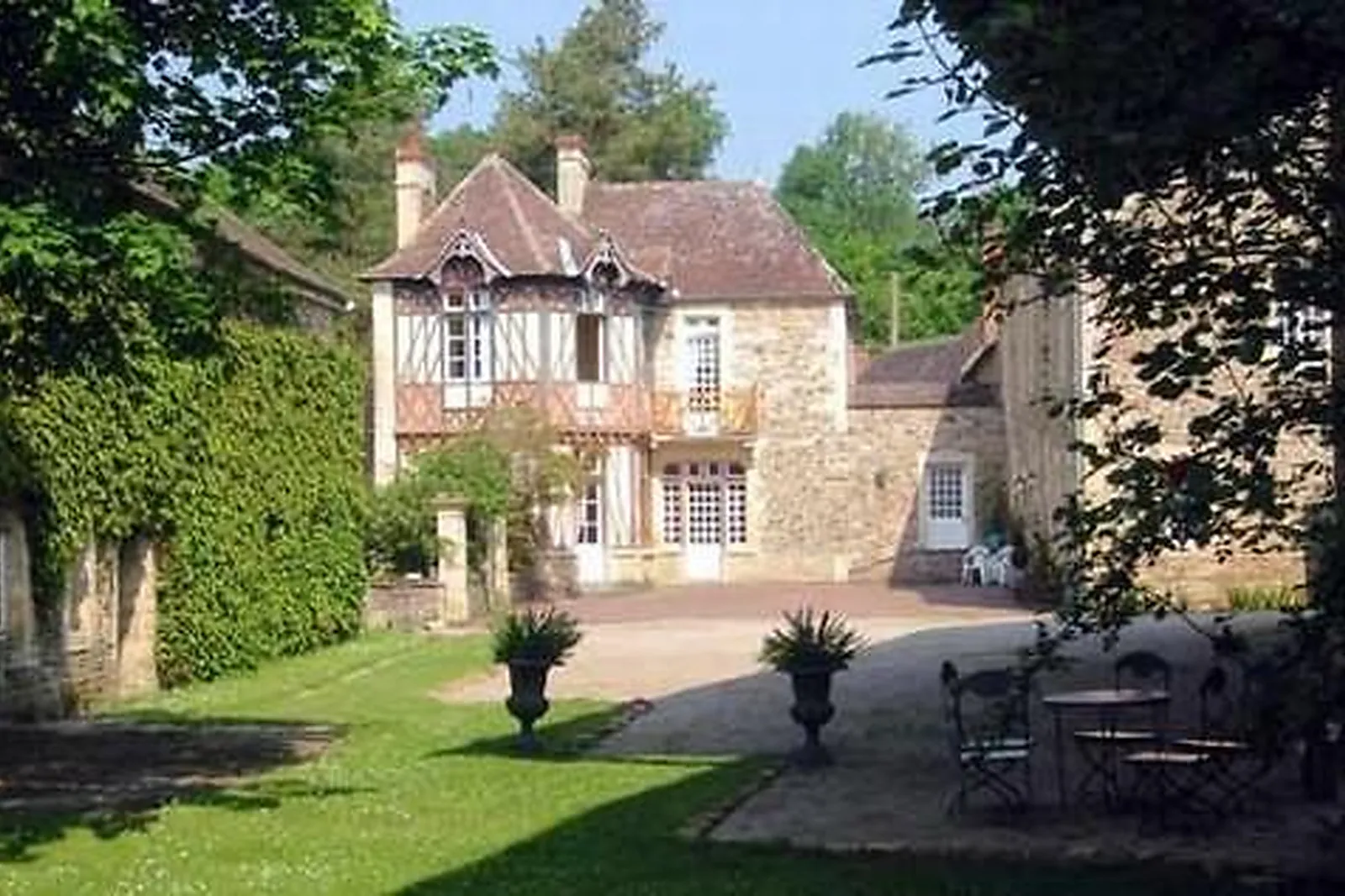 Lieux événementiels, LE MOULIN DE BULLY