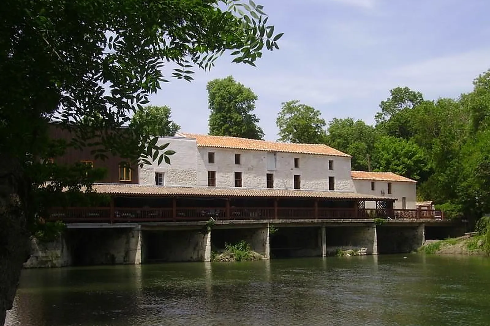 Lieux événementiels, LE MOULIN DE LA BAINE