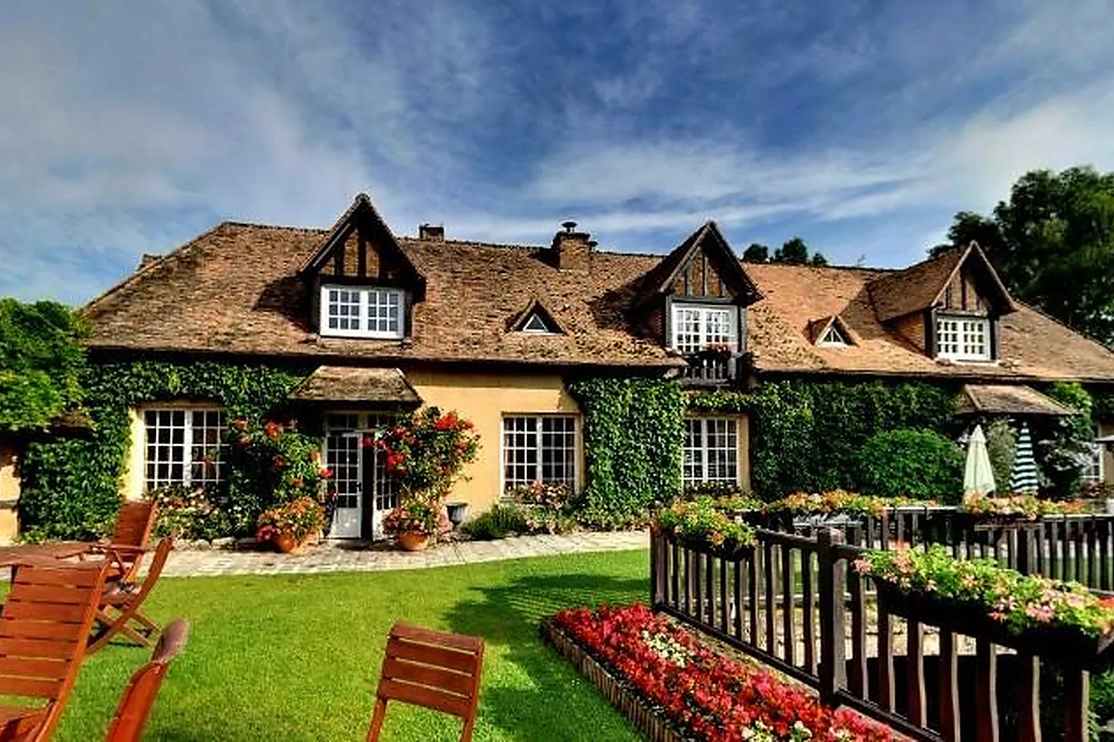 Lieux événementiels, LE MOULIN DU BECHET