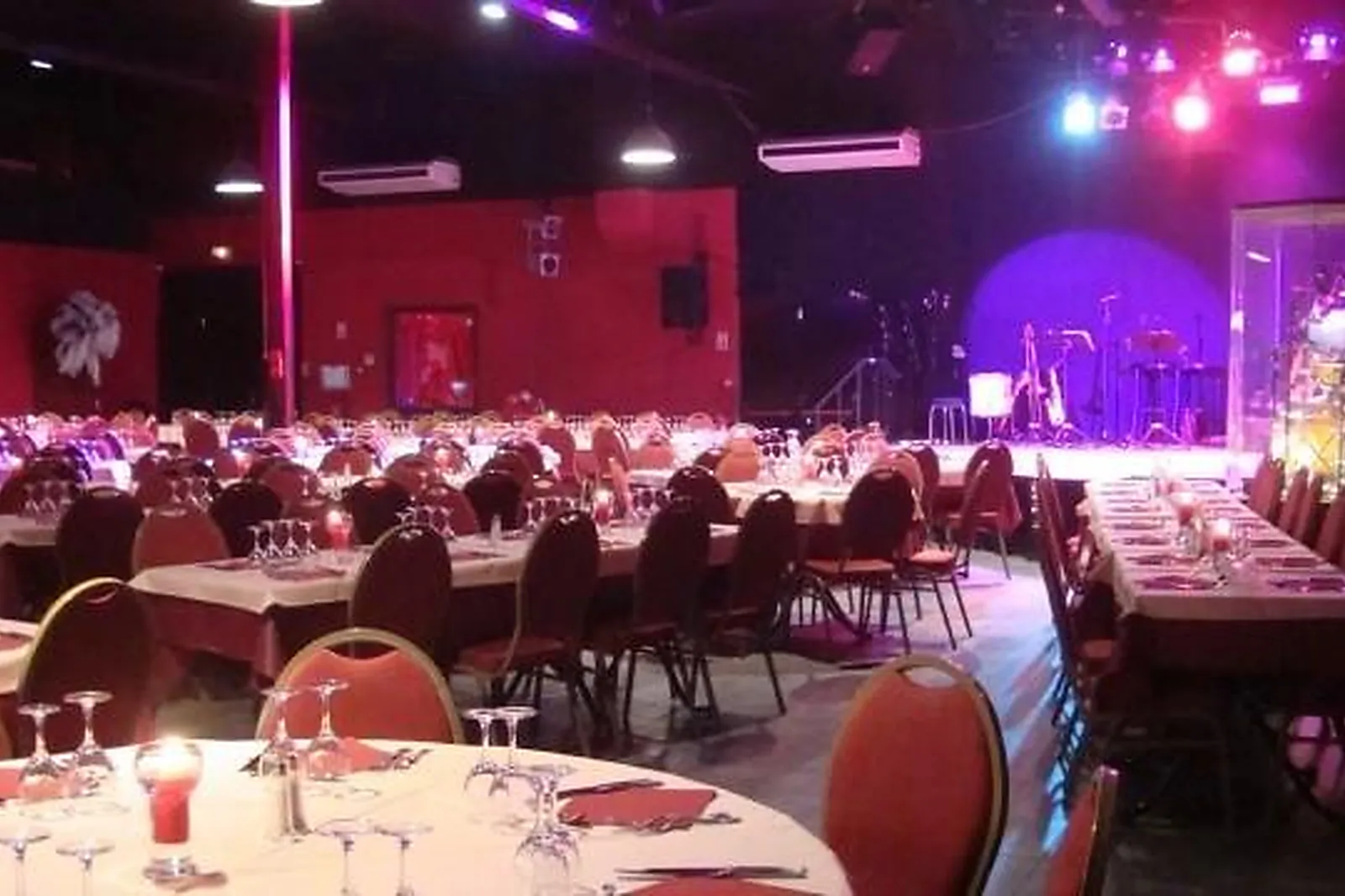 Lieux événementiels, LE MUSIC-HALL