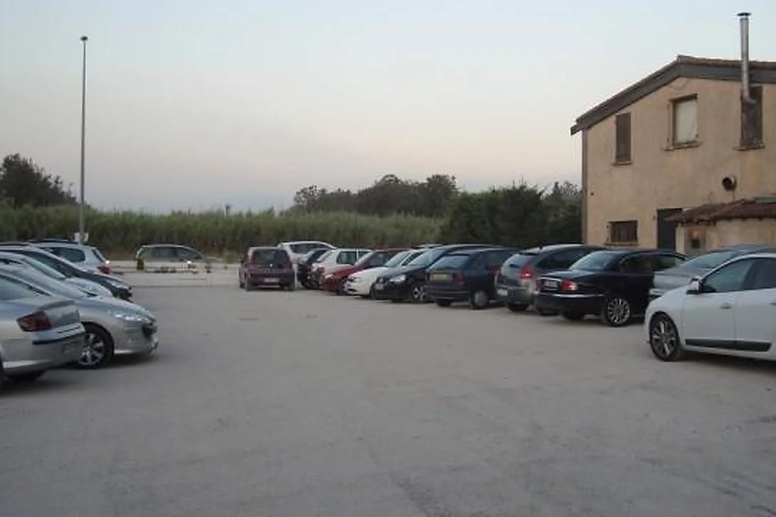 Lieux événementiels, LE MUSIC-HALL