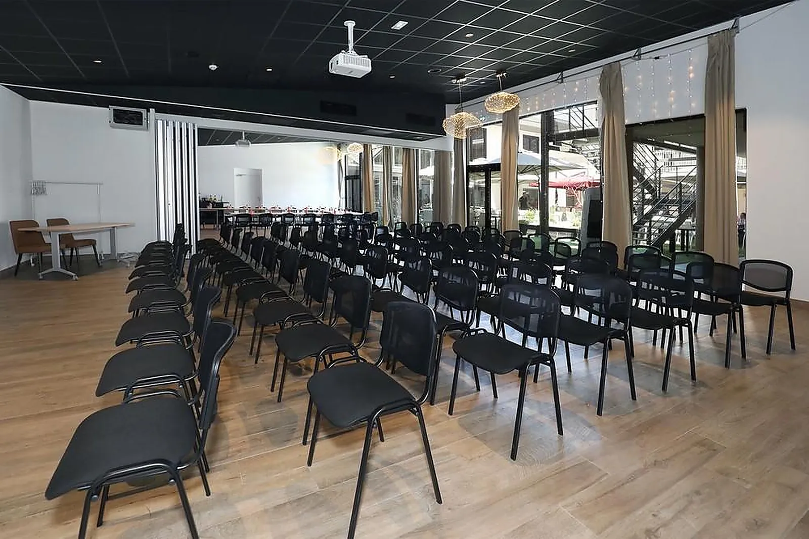 Lieux événementiels, LE NÉLIÖ