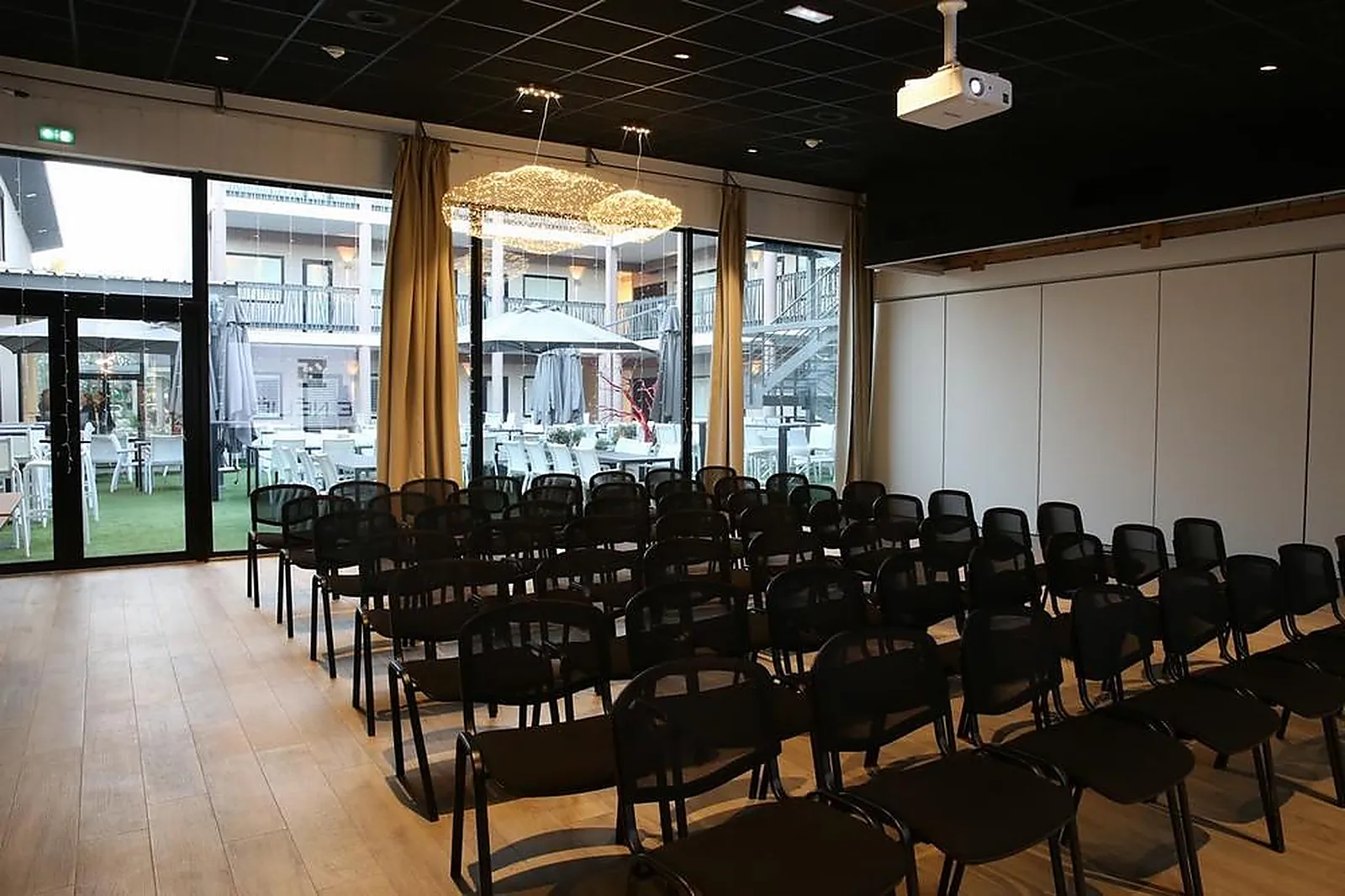 Lieux événementiels, LE NÉLIÖ