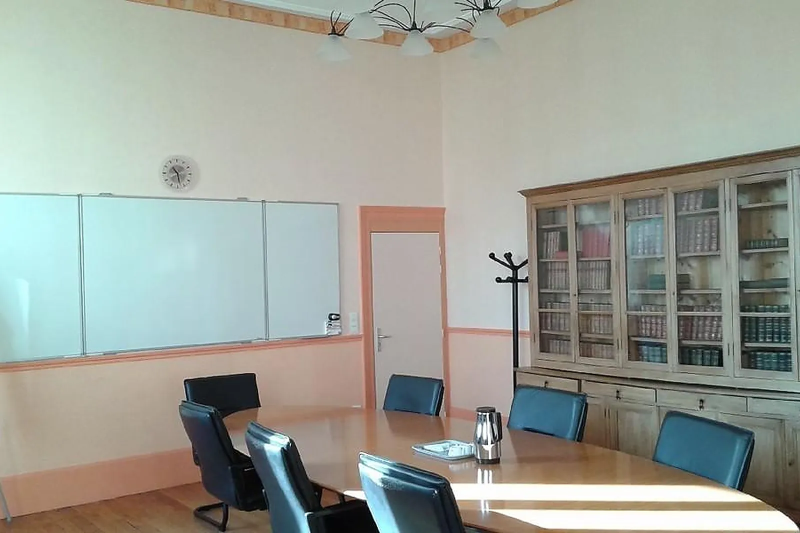 Lieux événementiels, LE NEUF BIS