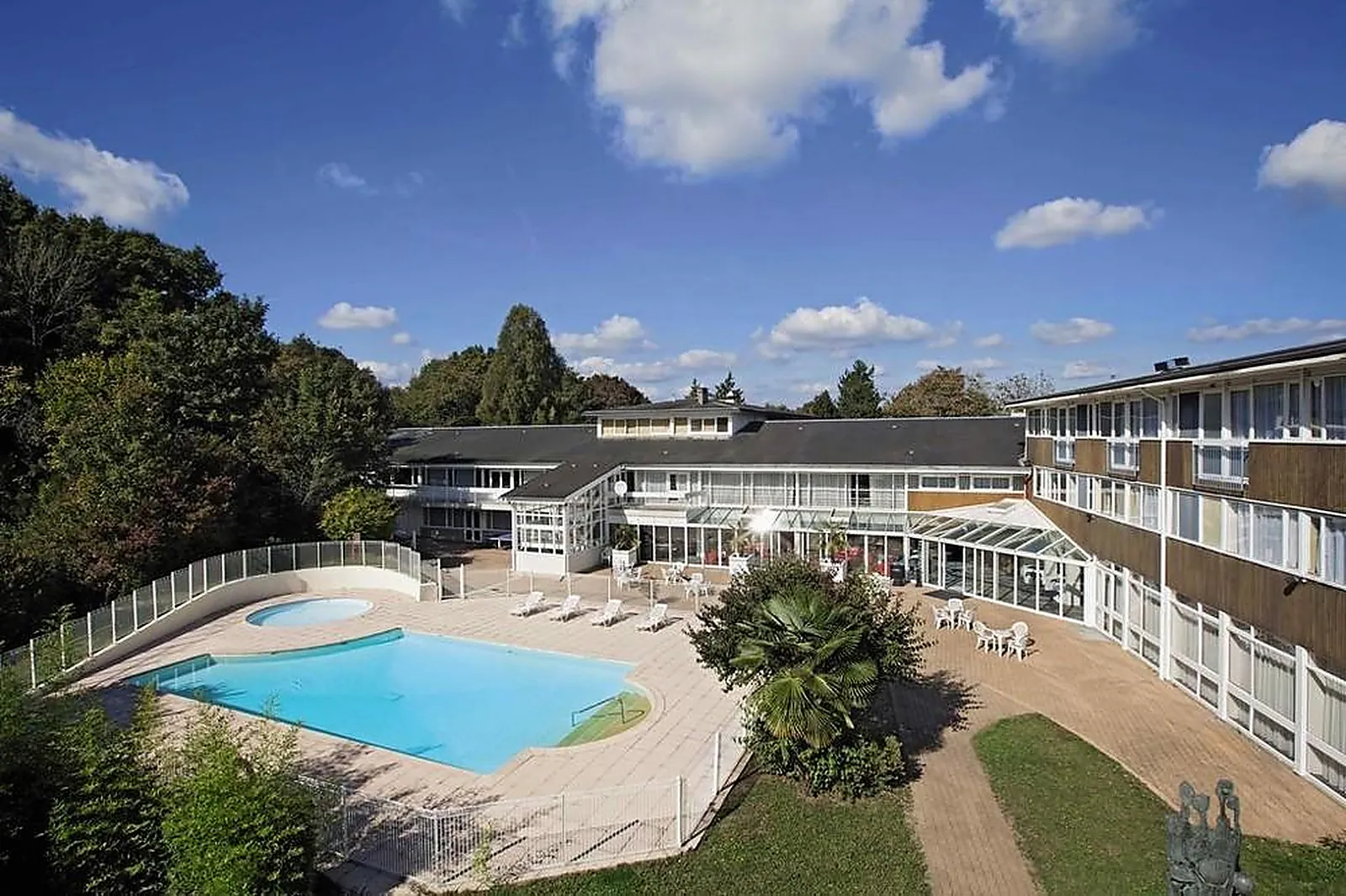 Lieux événementiels, LE NORMONT BELAMBRA