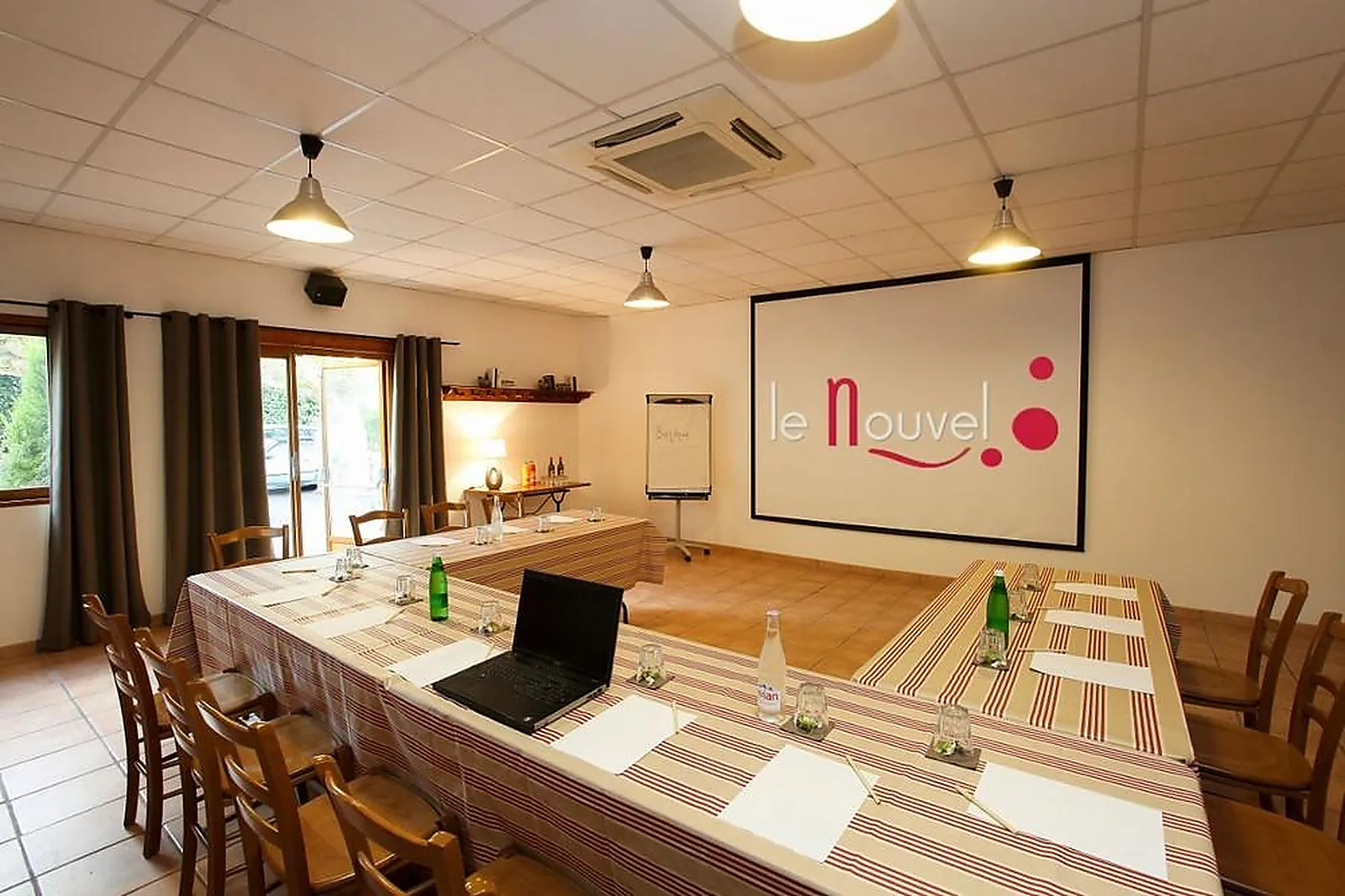 Lieux événementiels, LE NOUVEL HÔTEL