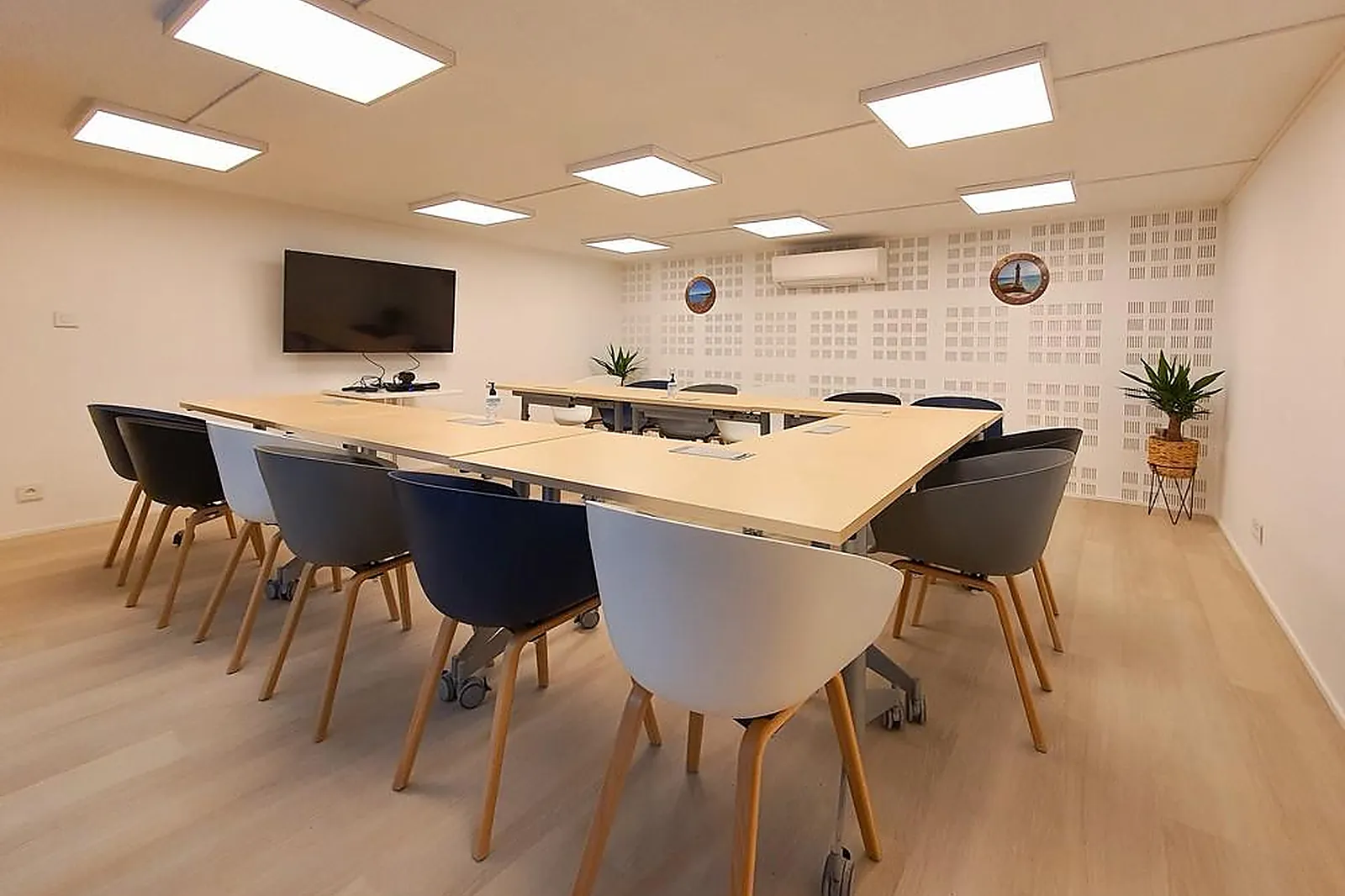 Lieux événementiels, LE PAKEBOT