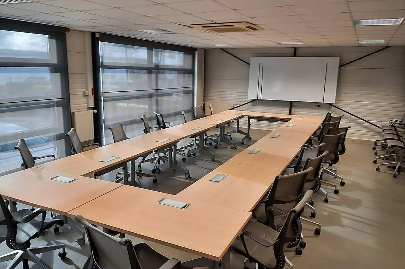 Lieux événementiels, LE PAKEBOT