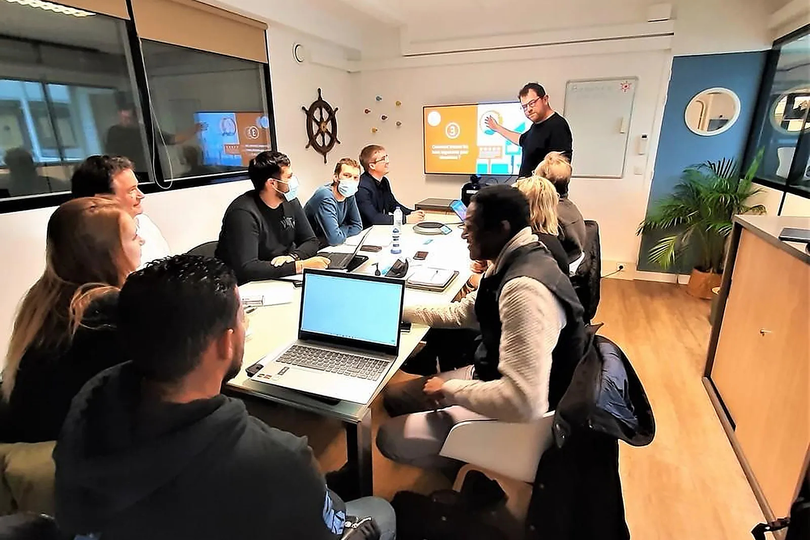 Lieux événementiels, LE PAKEBOT