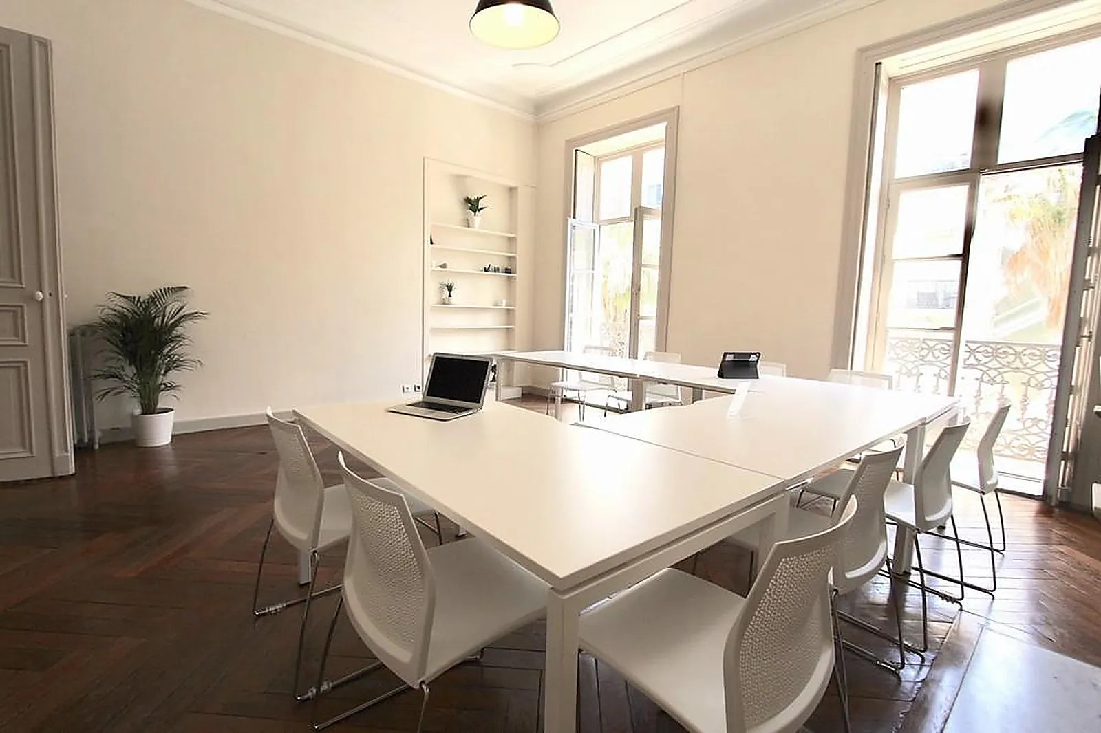 Lieux événementiels, LE PAON COWORKING  MEETING SPOT