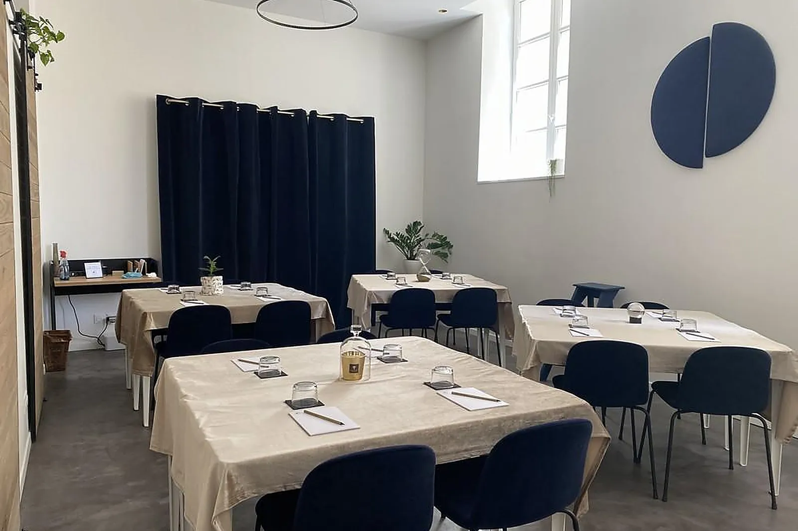 Lieux événementiels, LE PAPILLON BLEU