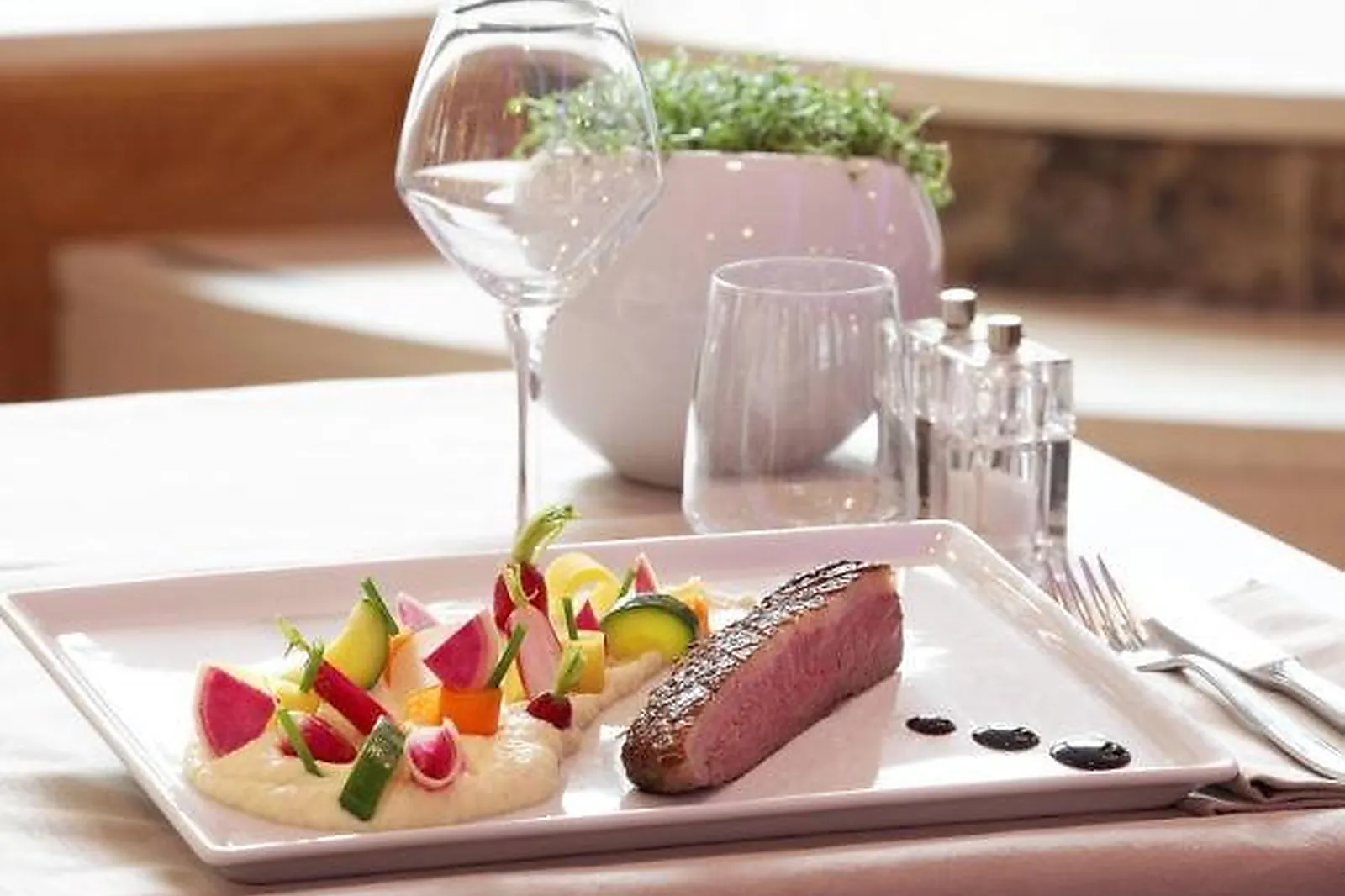 Lieux événementiels, LE PARCHAMP, PARIS BOULOGNE, A TRIBUTE PORTFOLIO HOTEL