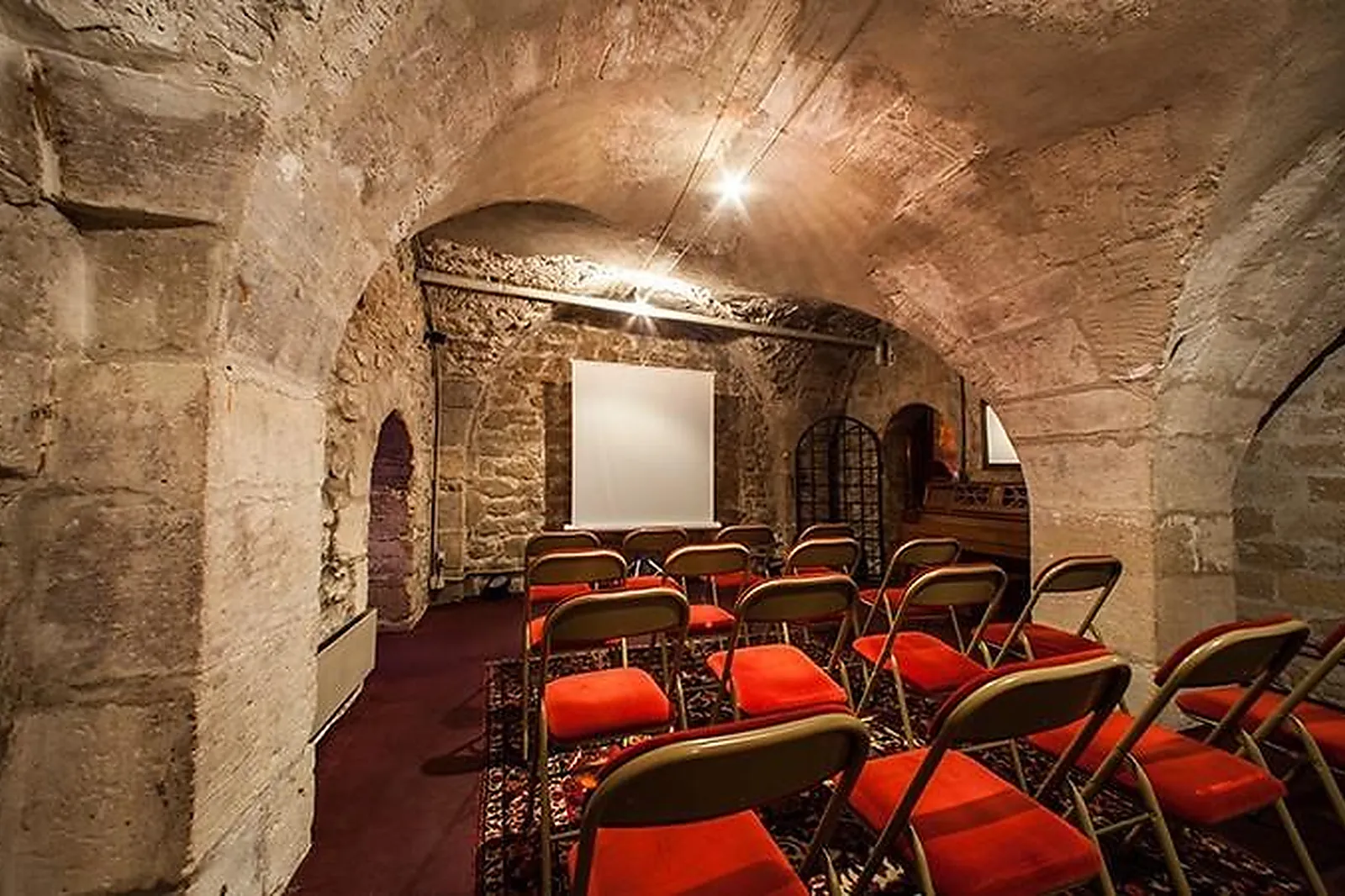 Lieux événementiels, LE PARIS CLANDESTIN