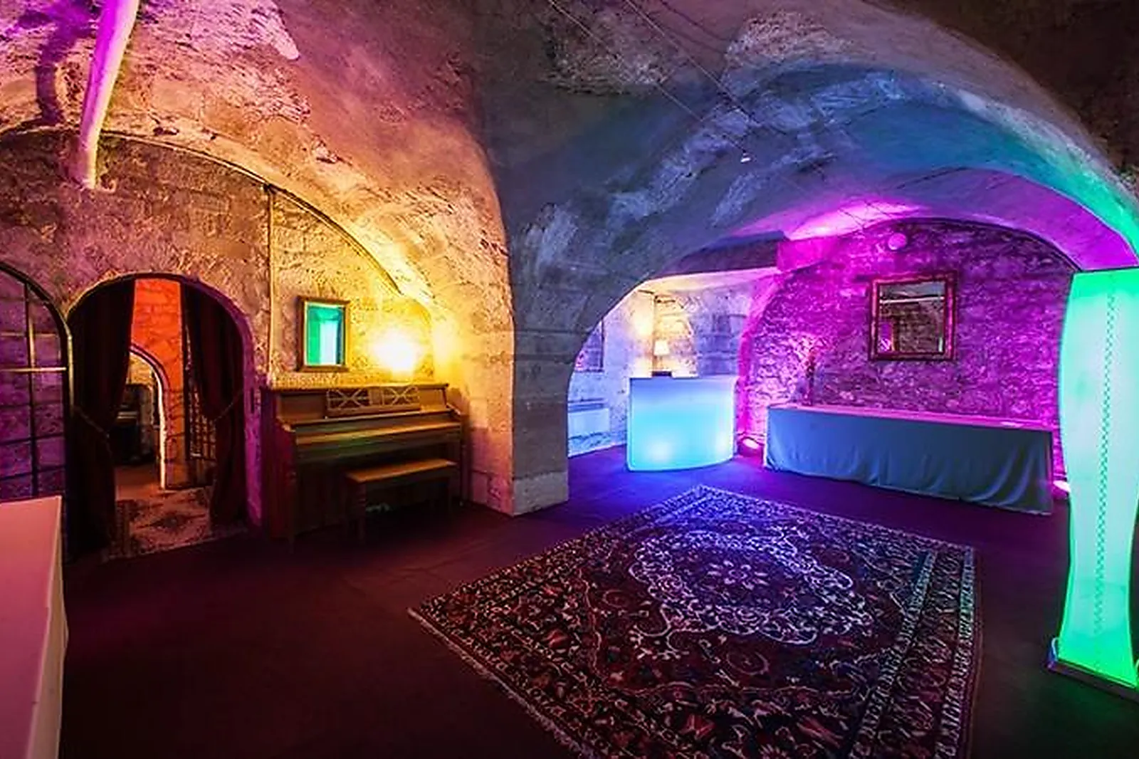 Lieux événementiels, LE PARIS CLANDESTIN