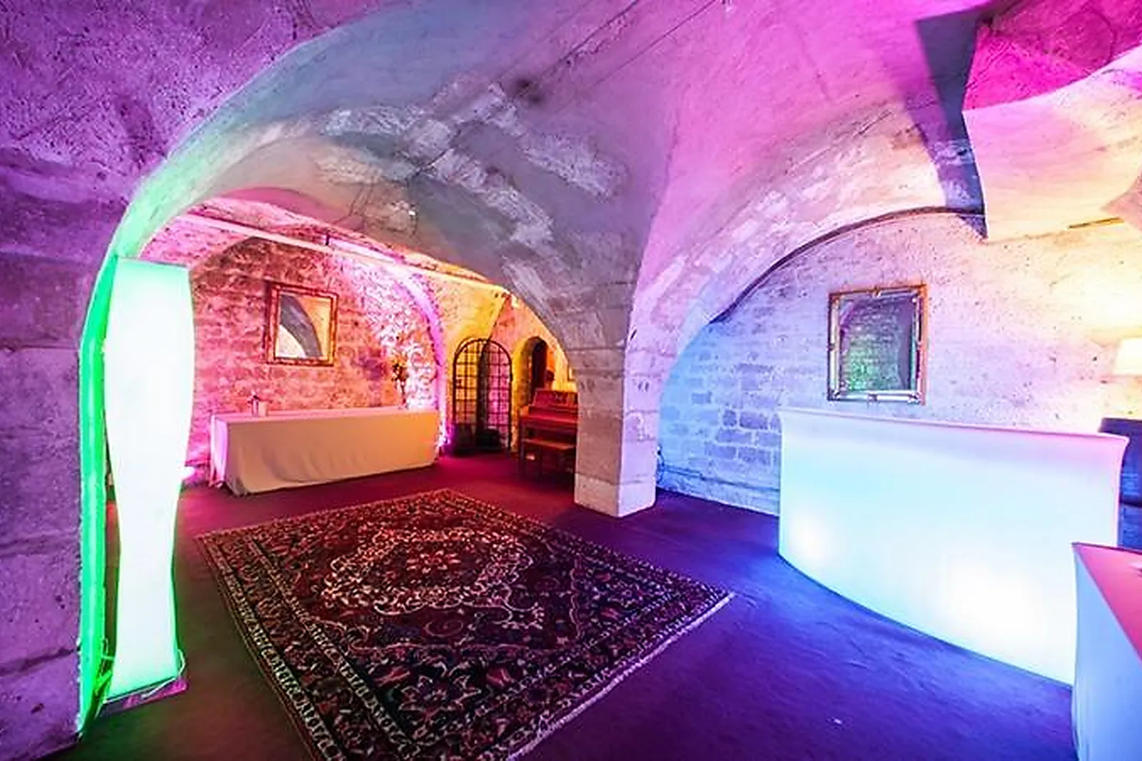 Lieux événementiels, LE PARIS CLANDESTIN