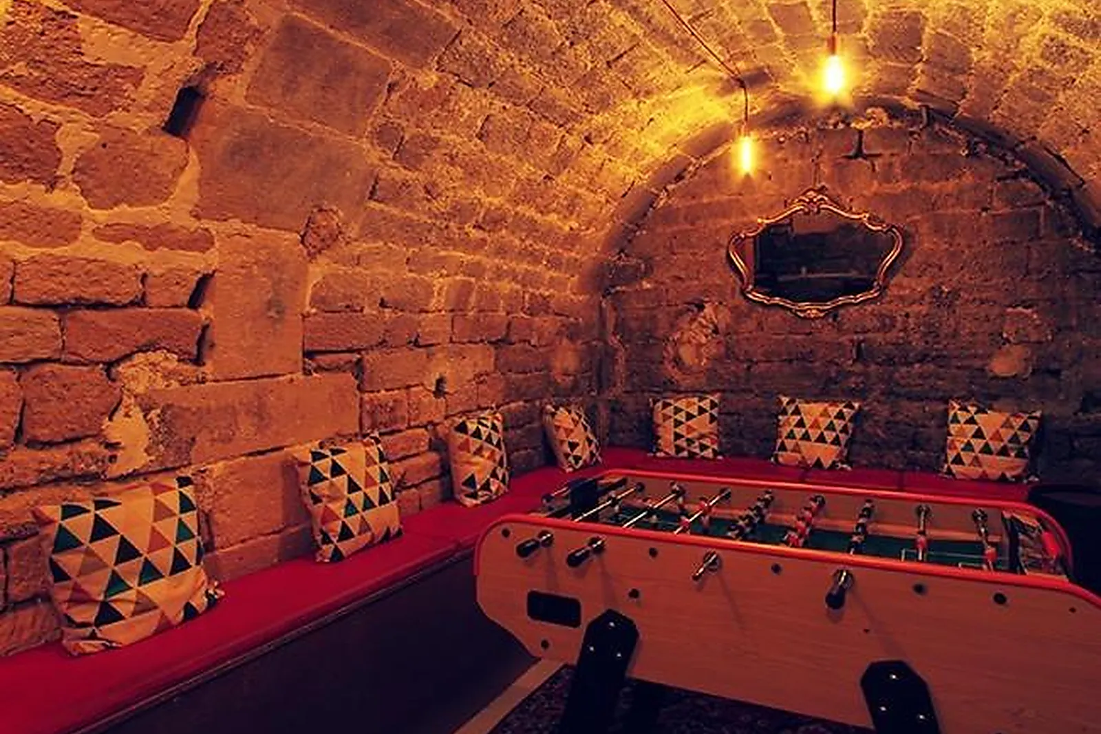 Lieux événementiels, LE PARIS CLANDESTIN