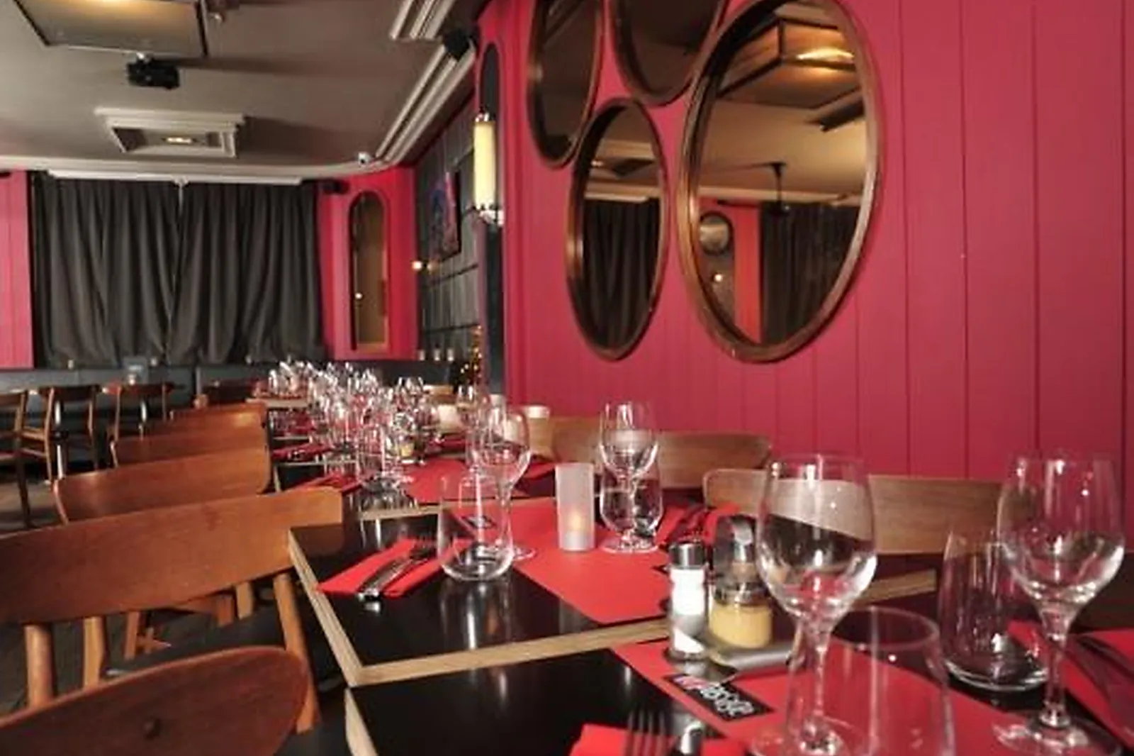 Lieux événementiels, LE PASSAGE NEUILLY-SUR-SEINE