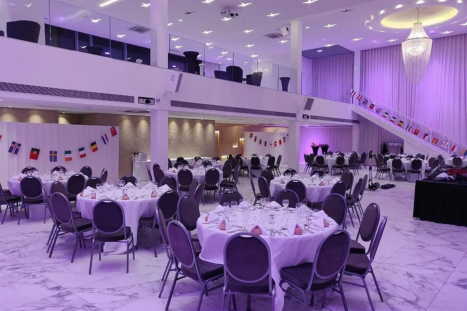 Lieux événementiels, LE PAVILLON DE LA SOIE