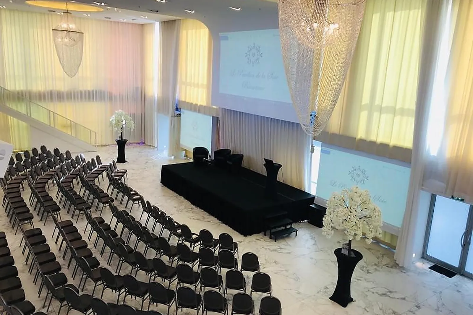 Lieux événementiels, LE PAVILLON DE LA SOIE