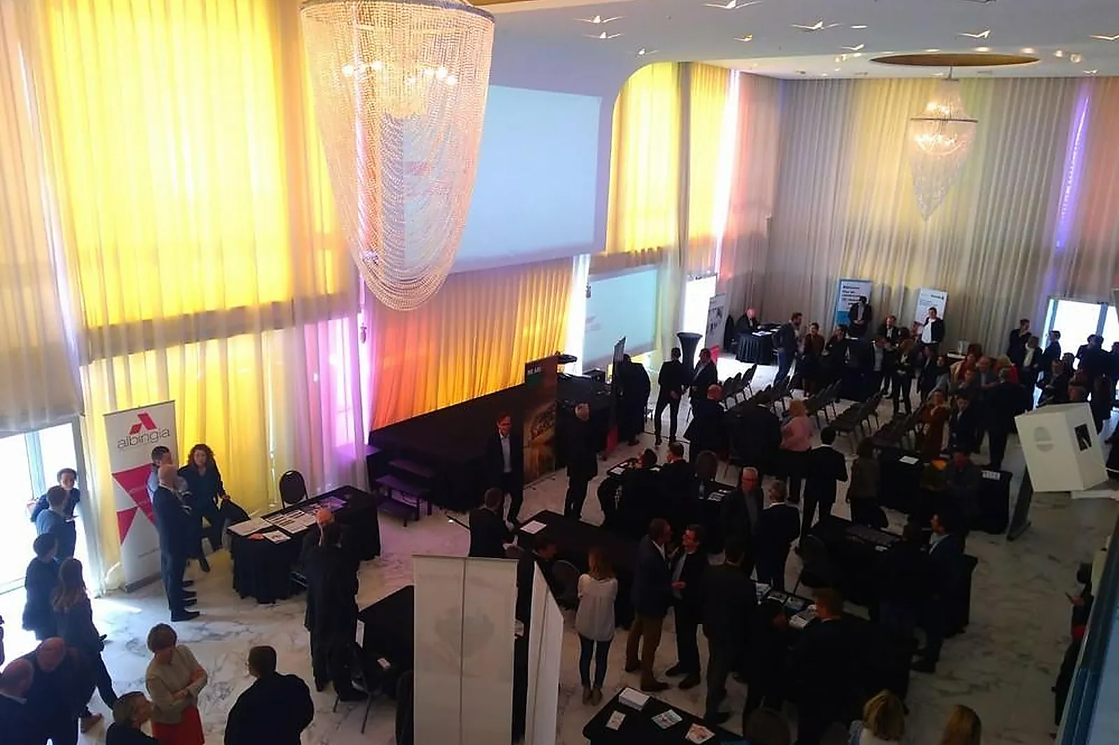 Lieux événementiels, LE PAVILLON DE LA SOIE