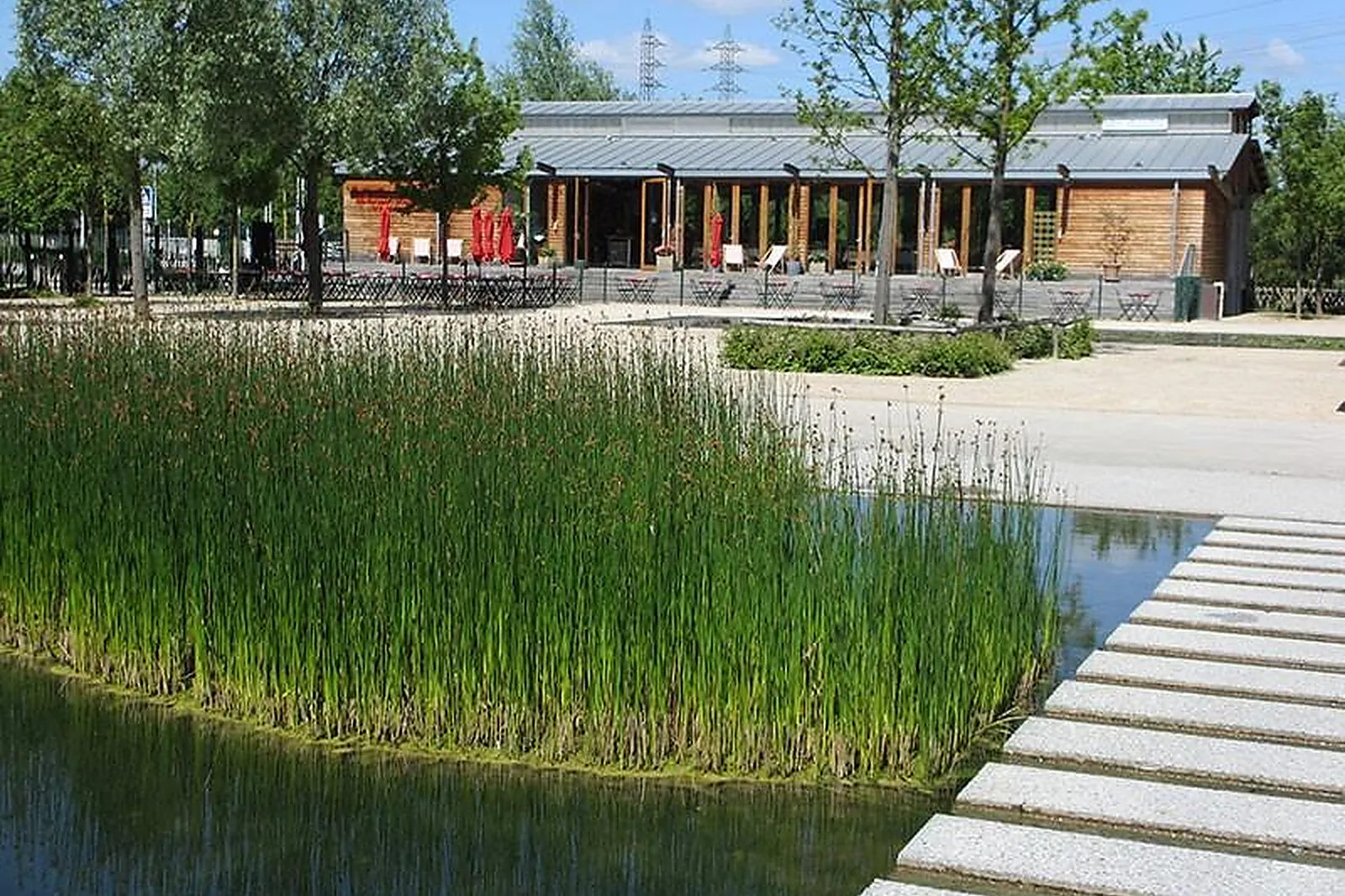 Lieux événementiels, LE PAVILLON DES BERGES