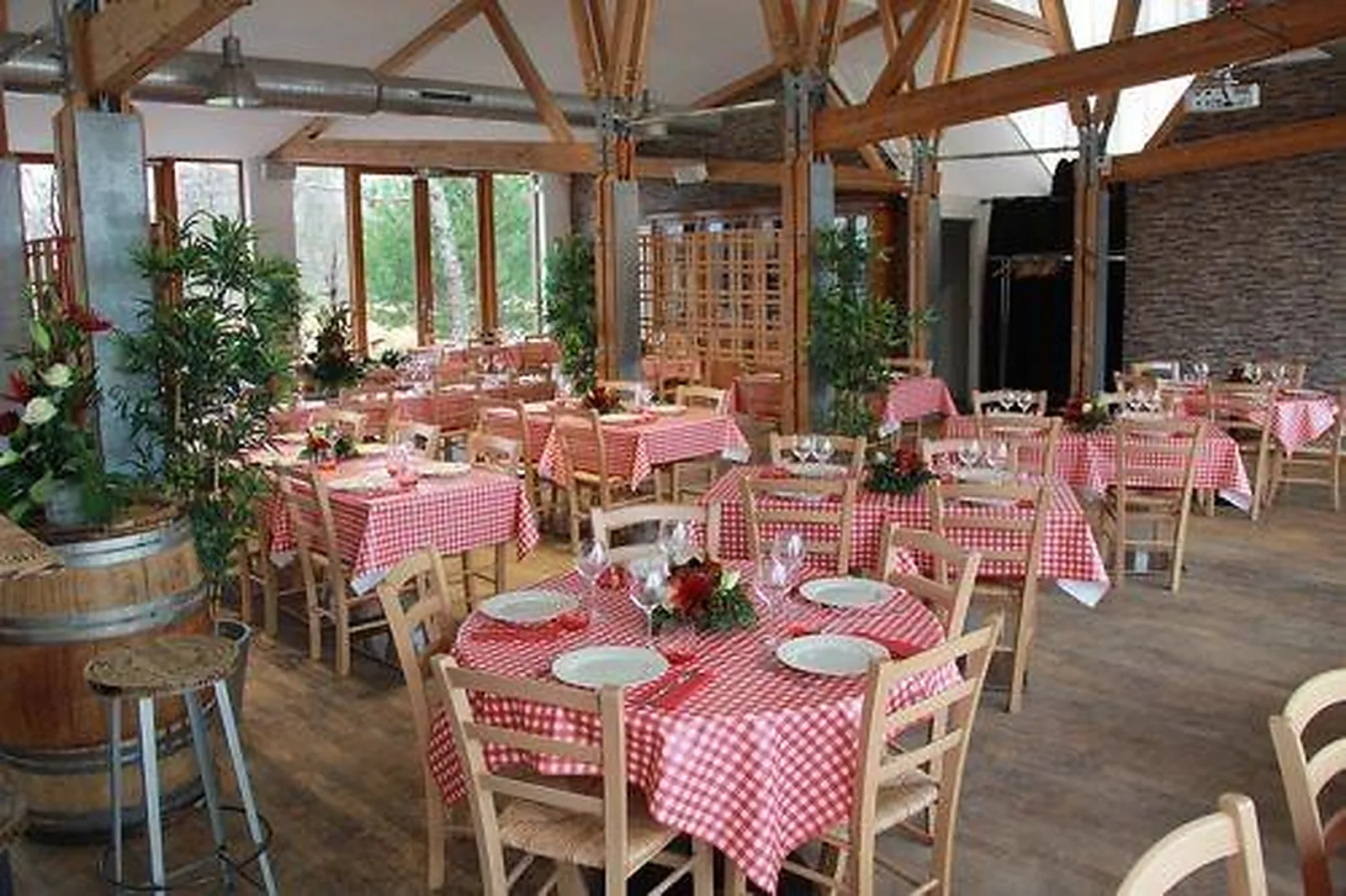 Lieux événementiels, LE PAVILLON DES BERGES