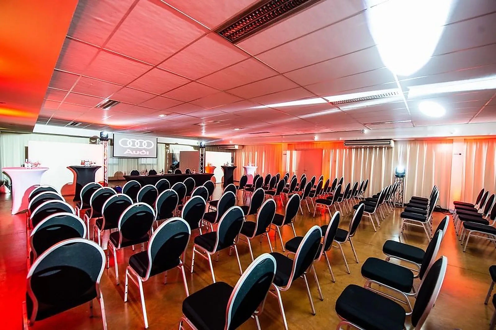 Lieux événementiels, LE PAVILLON DU GOLF