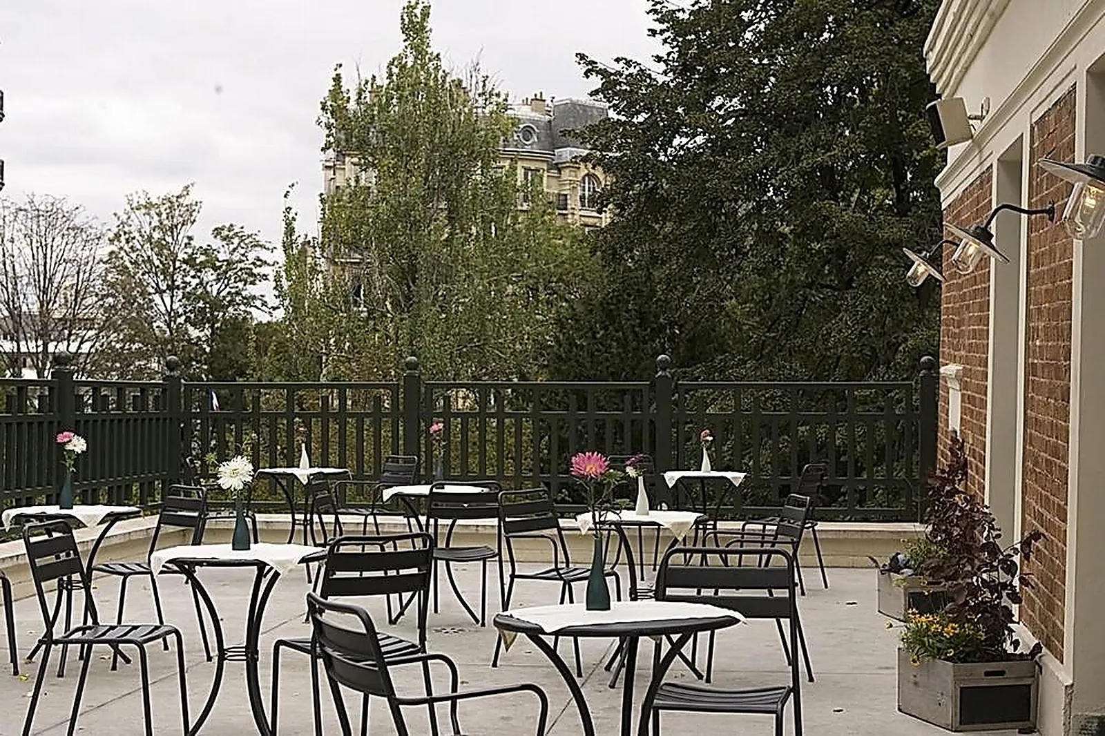 Lieux événementiels, LE PAVILLON DU LAC