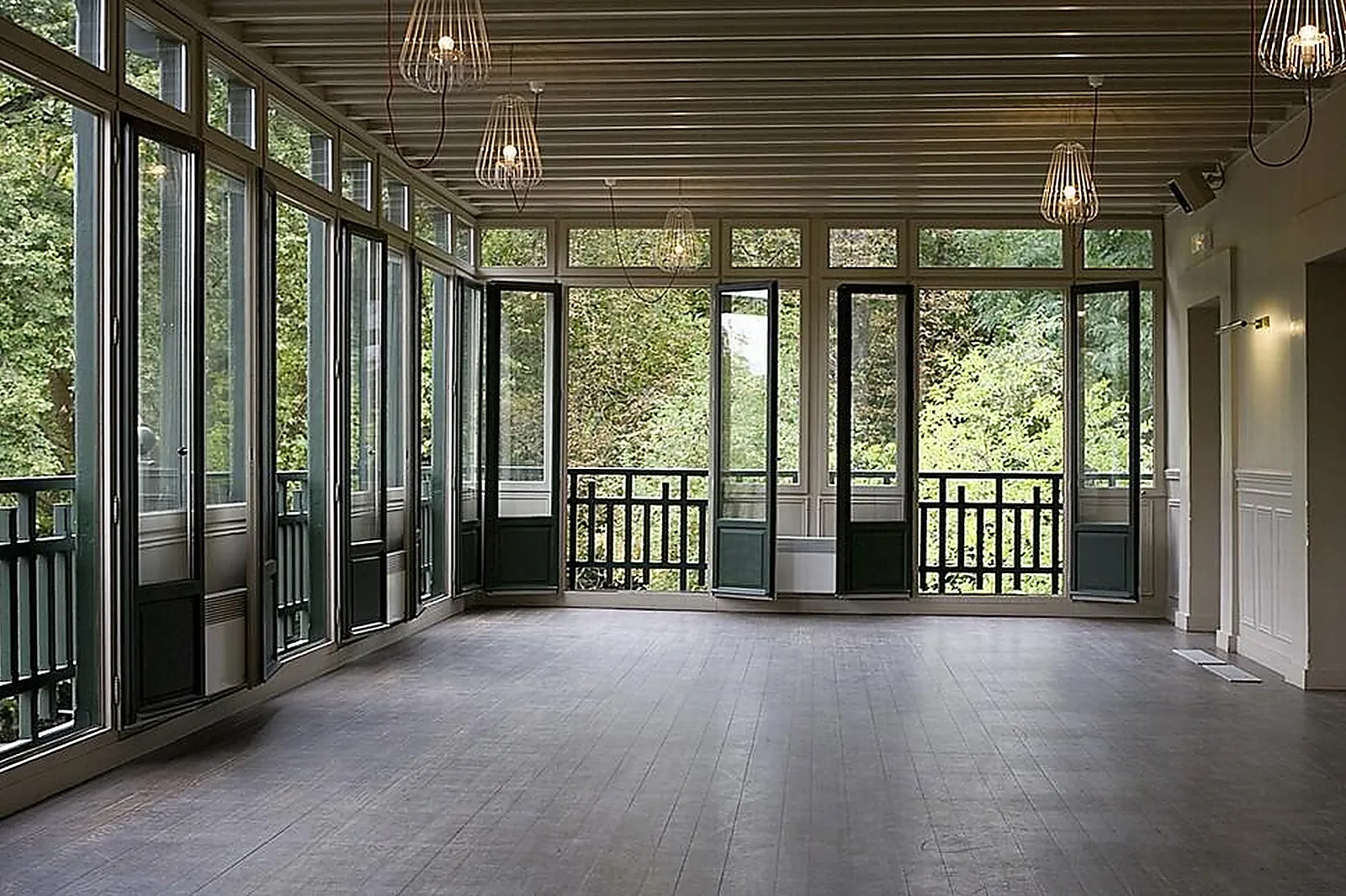 Lieux événementiels, LE PAVILLON DU LAC