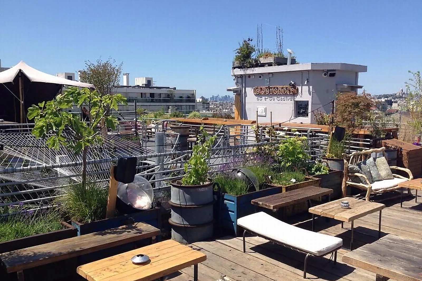 Lieux événementiels, LE PERCHOIR MENILMONTANT