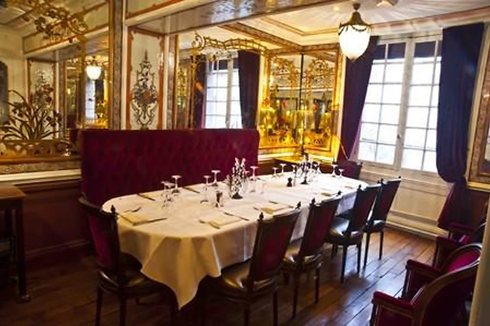 Lieux événementiels, LE PETIT BOUILLON PHARAMOND