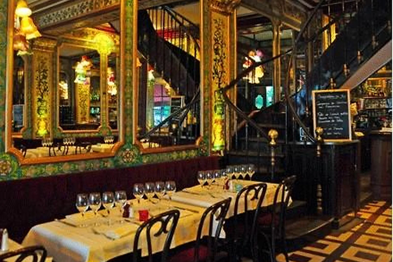 Lieux événementiels, LE PETIT BOUILLON PHARAMOND