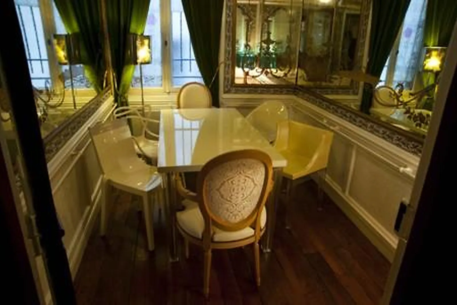 Lieux événementiels, LE PETIT BOUILLON PHARAMOND