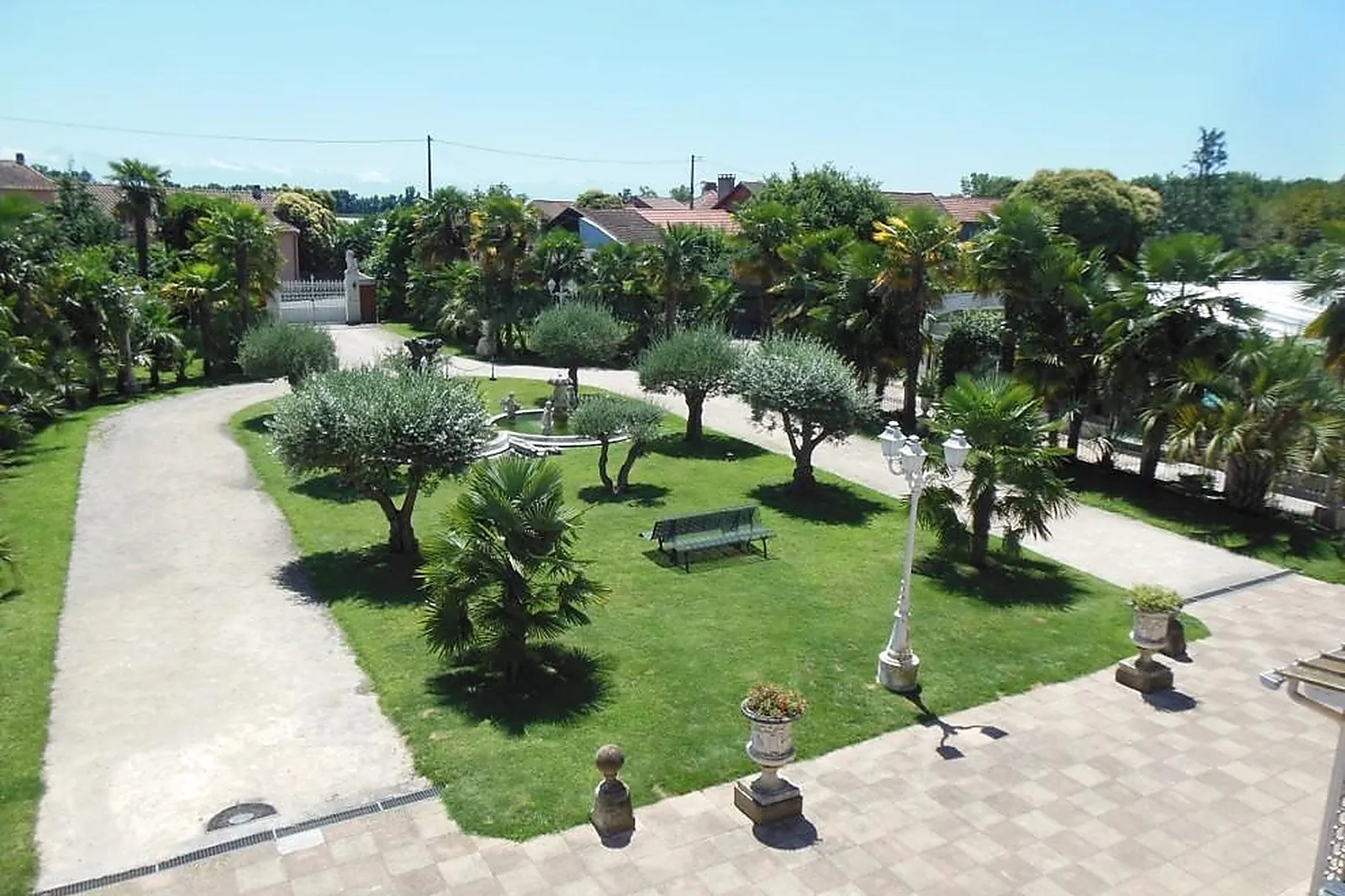 Lieux événementiels, LE PETIT CHÂTEAU COLONIAL