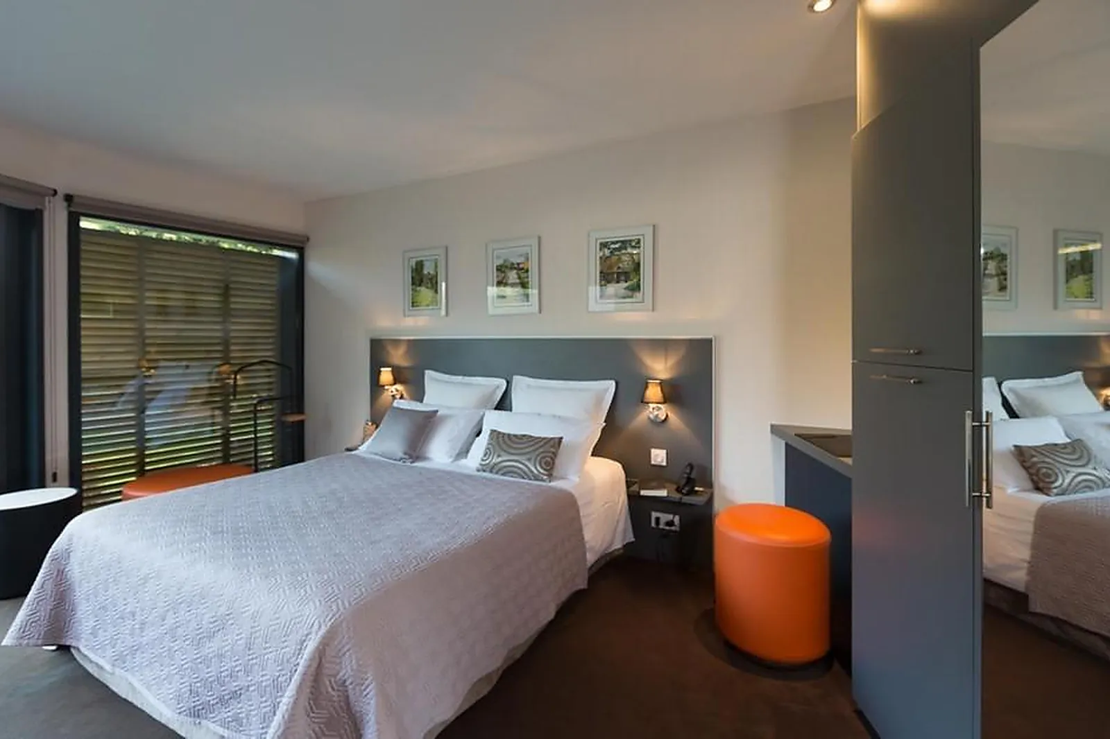 Lieux événementiels, LE PETIT COQ AUX CHAMPS