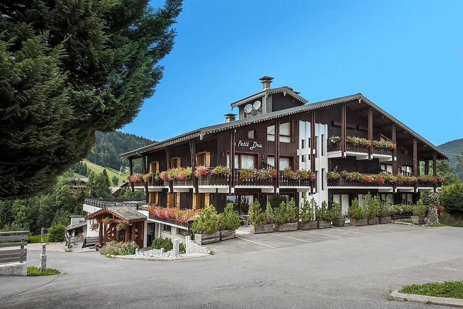 Lieux événementiels, LE PETIT DRU