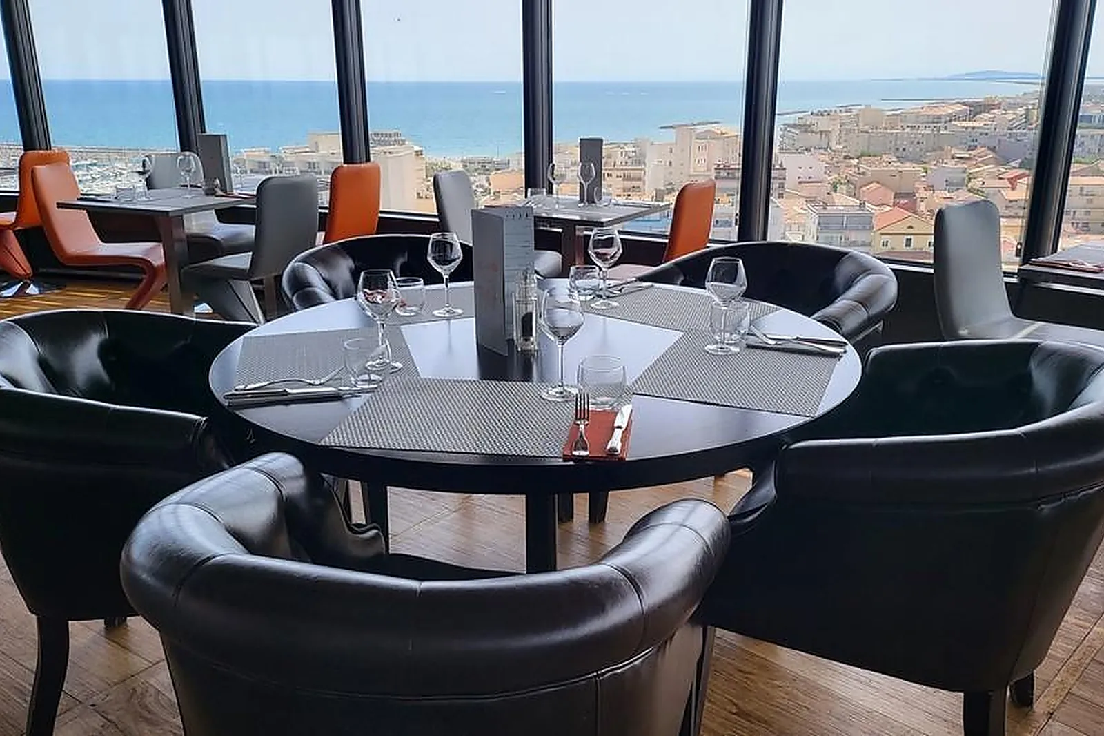 Lieux événementiels, LE PHARE DE LA MÉDITÉRRANÉE