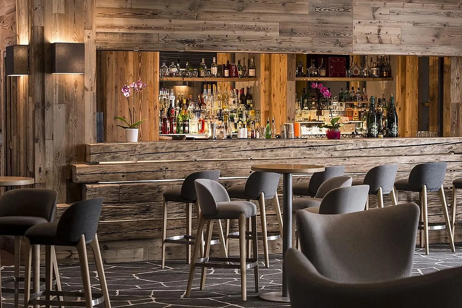 Lieux événementiels, LE PIC BLANC