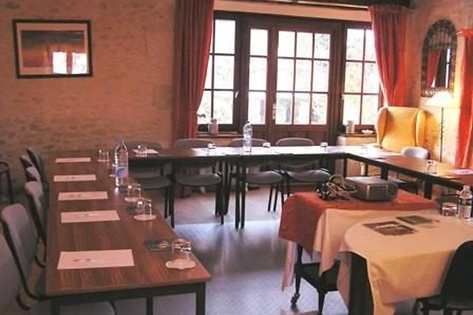 Lieux événementiels, LE PIGEONNIER DU PERRON